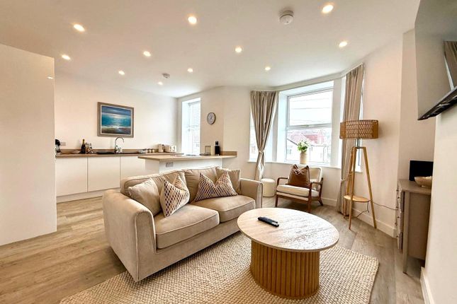 8A,, Shrewsbury Road, Wirral photo 3