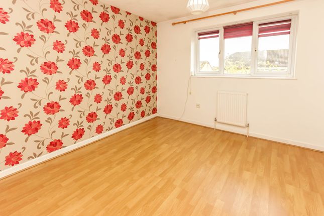 29, Elizabeth Close, Wellingborough photo 4