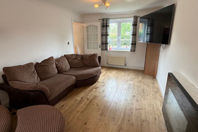 11, Bayston Court, Peterborough photo 4