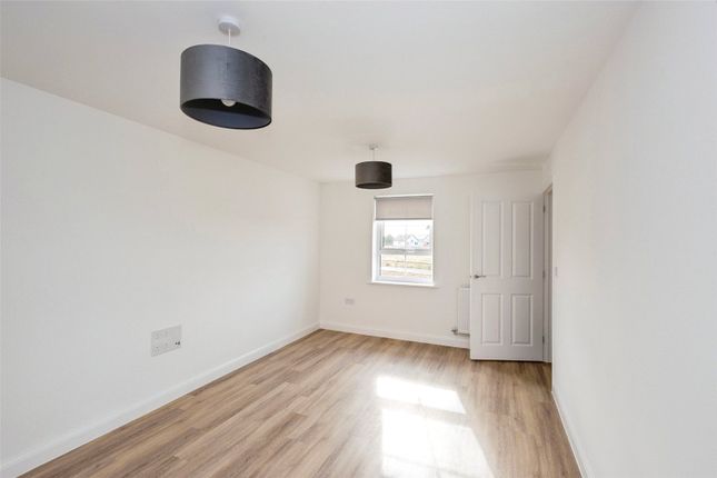25, Lapwing Heights, Chichester photo 4