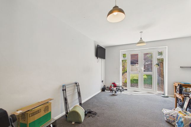 8, Tarragon Road, Downham Market photo 3