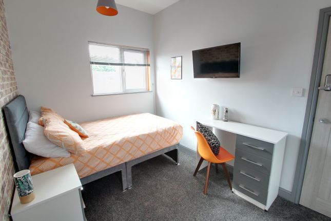 Thumbnail Room to rent in Sweetbriar Road, Leicester
