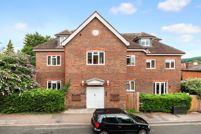 Flat to rent in Junction Place, Junction Road, Dorking, Surrey
