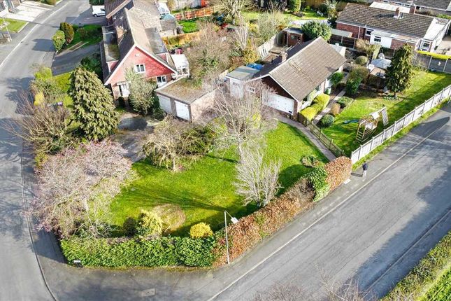 119, Wolds Drive, Nottingham photo 4