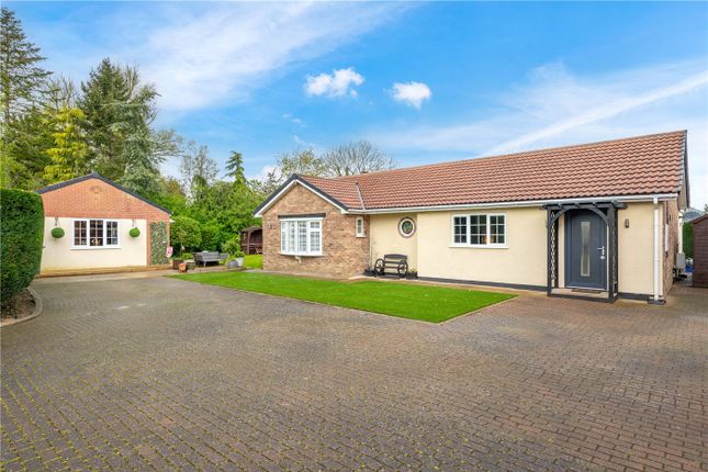 Thumbnail Bungalow for sale in High Street, Heckington, Sleaford, Lincolnshire