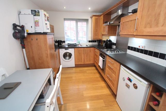 Flat for sale in Madison Avenue, Brierley Hill