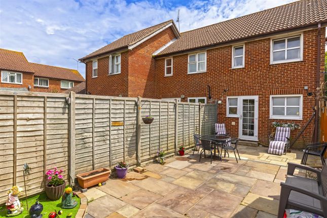 End terrace house for sale in Bridgnorth Close, Worthing