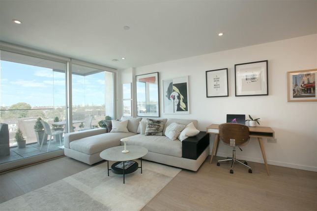 25.08.10-Th-Living Room 1.Jpg