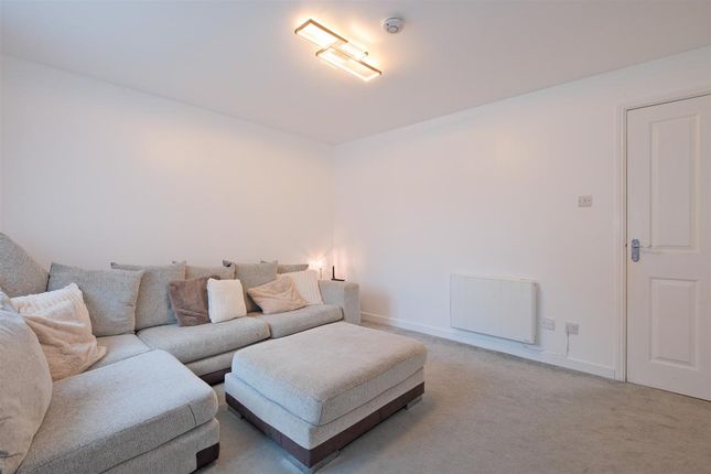28, Copperwood Court, Hamilton photo 4