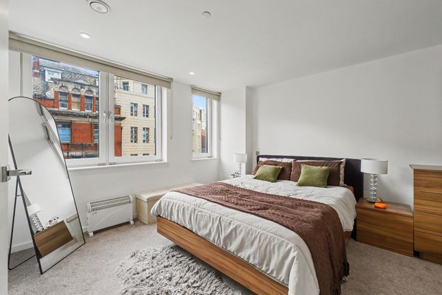 Flat 1, Eagle Point City Road, London photo 3
