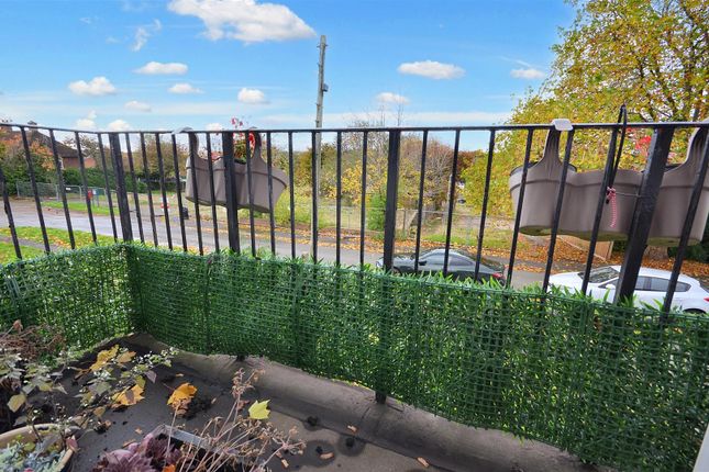 54, Ivyhouse Drive, Stoke-On-Trent photo 4