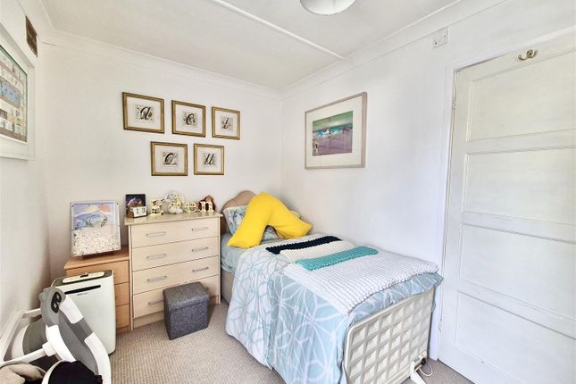 13, Tor Close, Porthleven photo 5