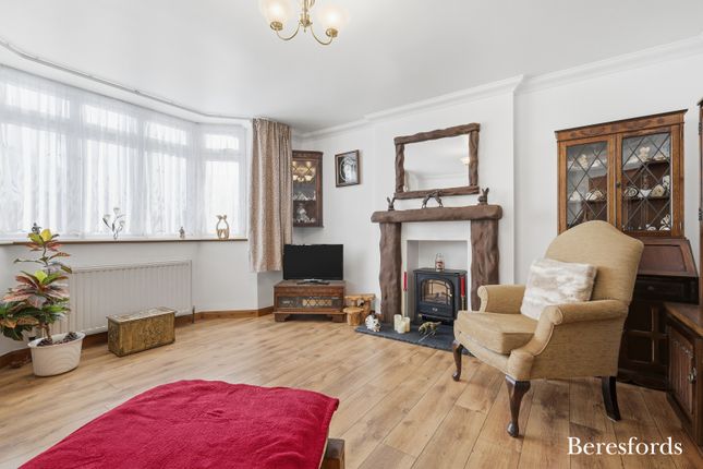 20, Dorkins Way, Upminster photo 4