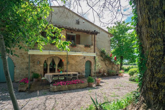 Thumbnail Country house for sale in Via Del Renaio, Sarteano, Toscana