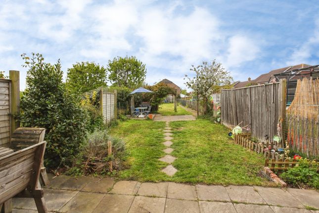 65, Carpenters Lane, Tonbridge photo 3