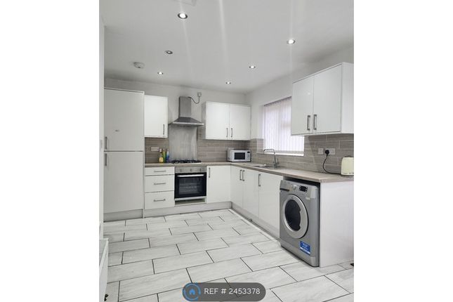Four Double Bed Town House