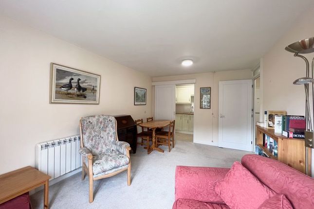 Flat for sale in St. Cyriacs, Chichester