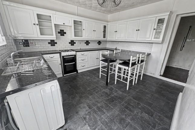 29 Brynhyfryd, Ferndale photo 3