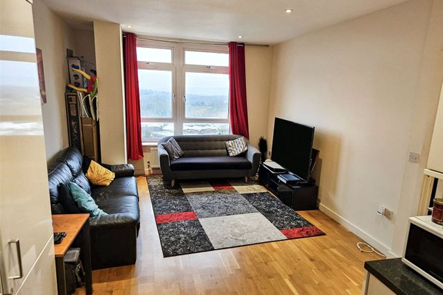 Flat 204,, The Panorama, Ashford photo 4