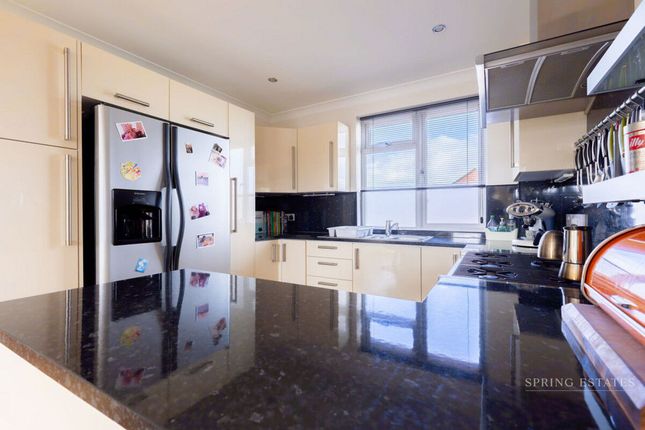 Flat The Penthouse, 17 - 18, The Strand, Exmouth photo 4