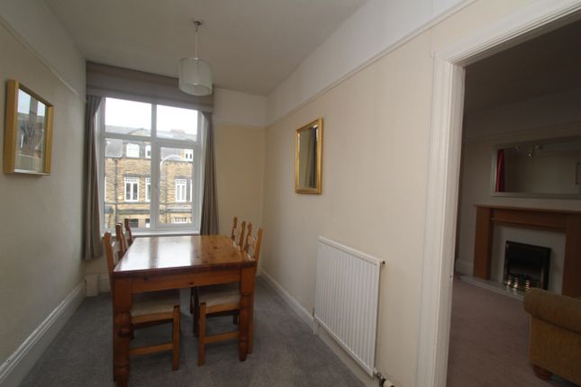 Flat 3, 5, St. Marys Avenue, North Yorkshire photo 5