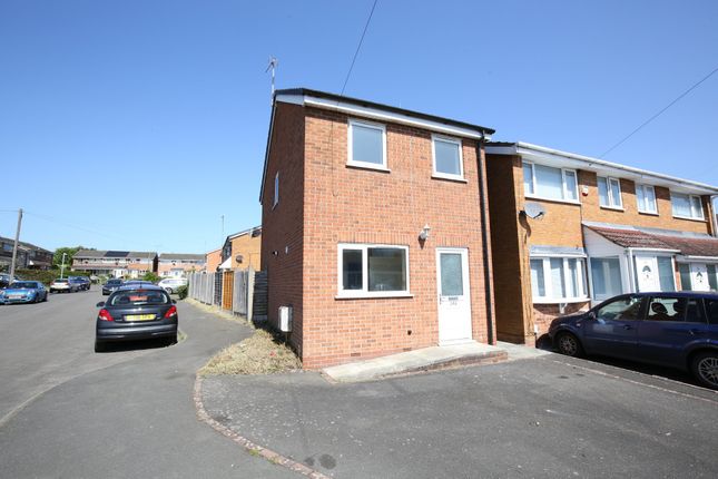 Thumbnail Detached house for sale in Kingfisher Avenue, Nuneaton