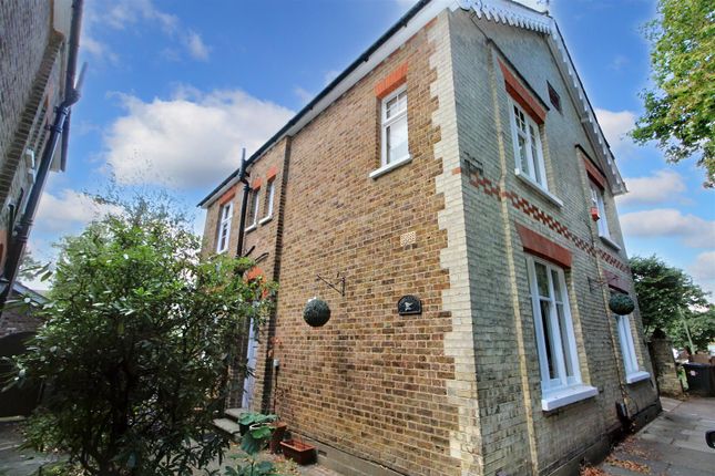Thumbnail Semi-detached house for sale in Summer Grove, Elstree, Borehamwood