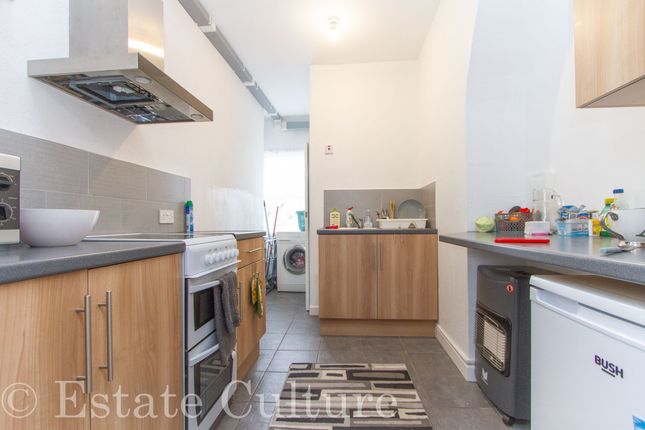 13 Cromwell first floor flat., Coventry photo 2
