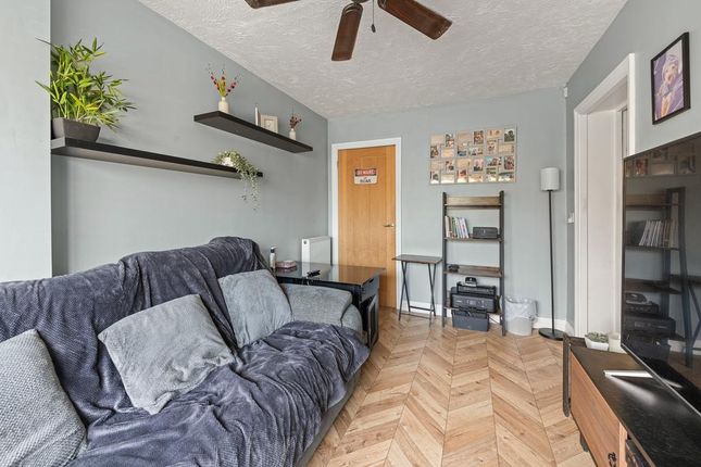 14, Yokine Gardens, Wisbech photo 3