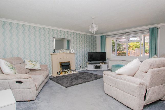 35, Knightcott Park, Somerset photo 3