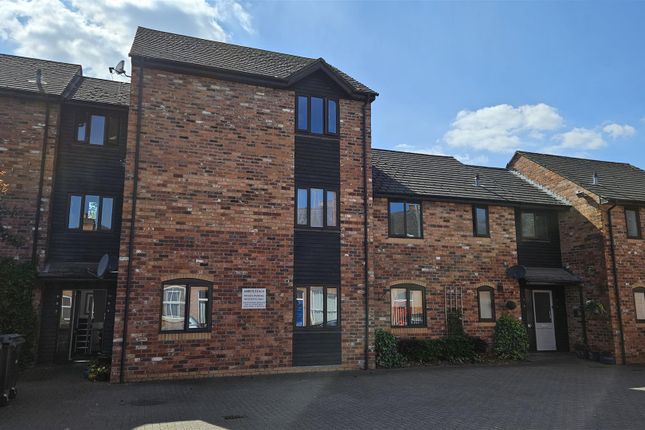 Thumbnail Flat for sale in Spring Lane, Worcester
