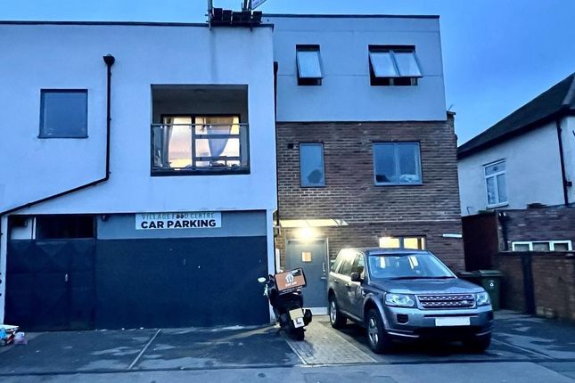 Thumbnail Detached house to rent in 1A Normanshire Drive, London