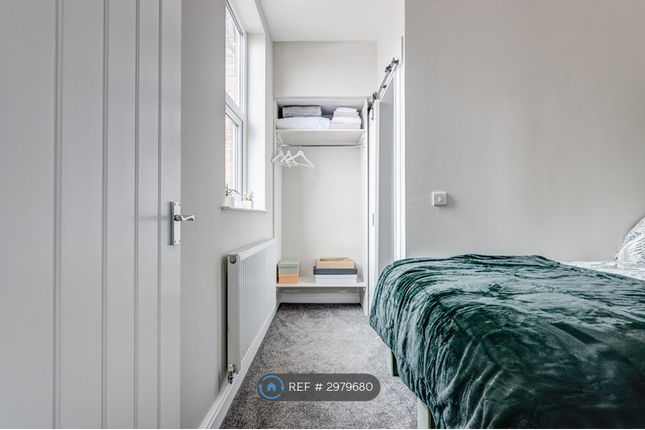 Wynyard Road Flat, Sheffield photo 5