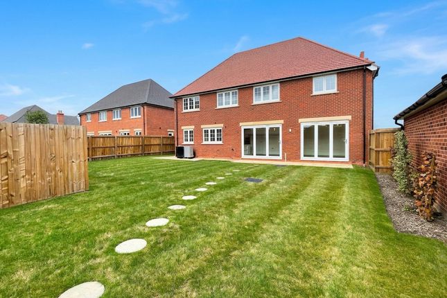 24 Lawrence Way, Knutsford photo 4