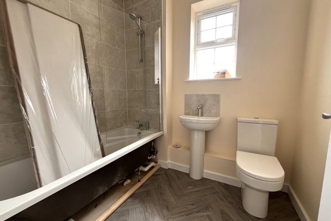 Flat 4, 94, High Street, MARCH photo 4