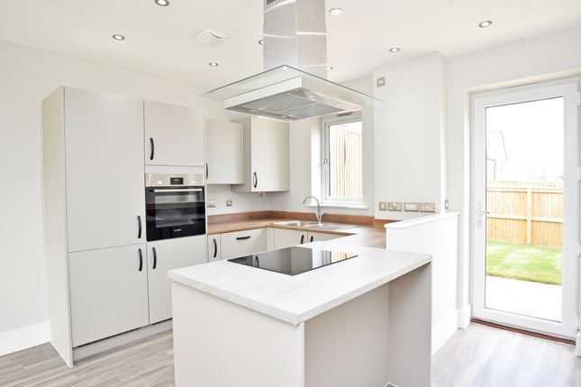 9 Langsett Grove, Harrogate photo 2