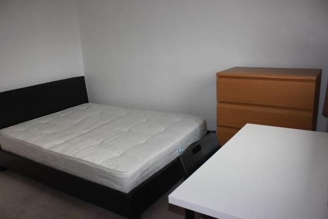 Thumbnail Room to rent in St. Elmos Road, London