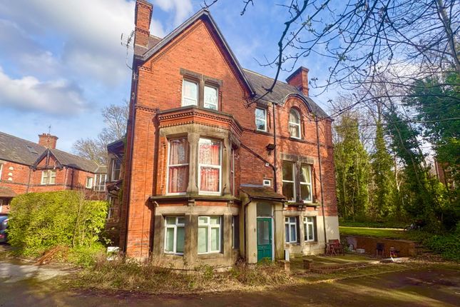Studio flat on Cardigan Road, Leeds, £595/mo