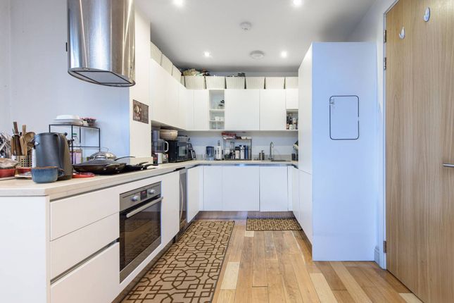 2-bed flat on Cascades Apartments, Hampstead, £775,000