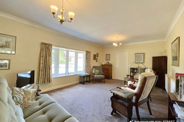 9 Moorsfield Avenue, Crewe photo 2