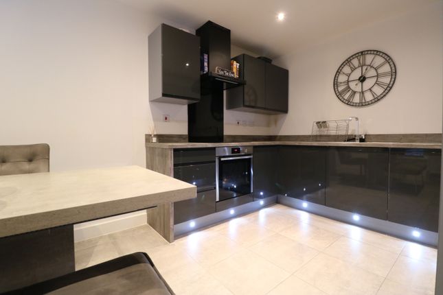 69, MAGNOLIA ROAD, LEEDS photo 2