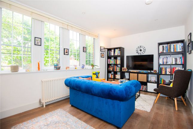 Flat for sale in Red Lion Street, Richmond