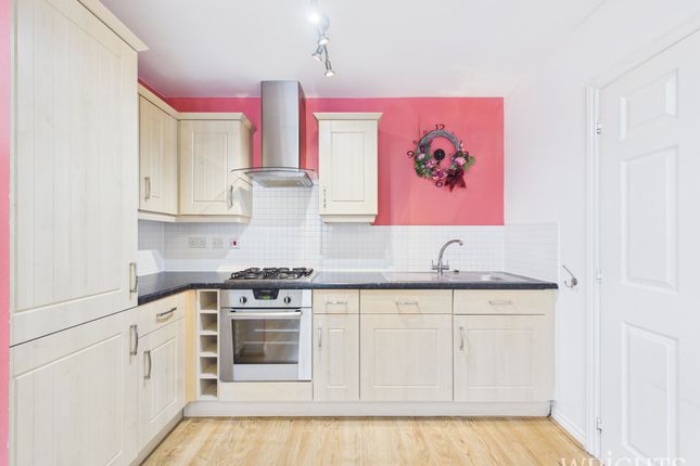 Eddington Crescent, Welwyn Garden City photo 4