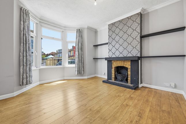 35, Southview Drive, Westcliff-on-sea photo 3