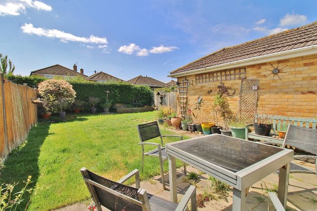 17, Carisbrooke Avenue, Fareham photo 3