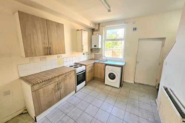 8, Thornwood Avenue, Manchester photo 3