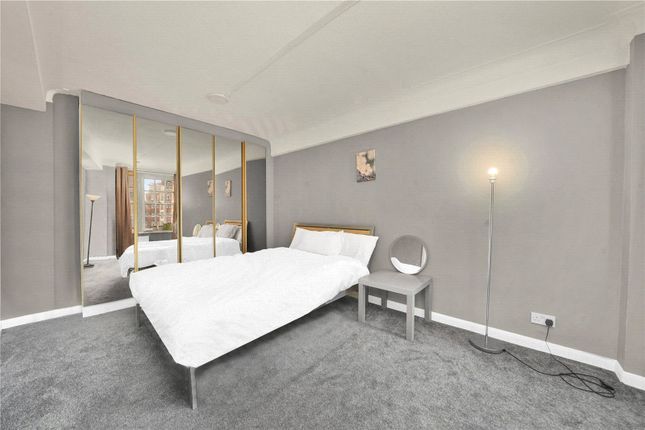250,, Park West, London photo 4