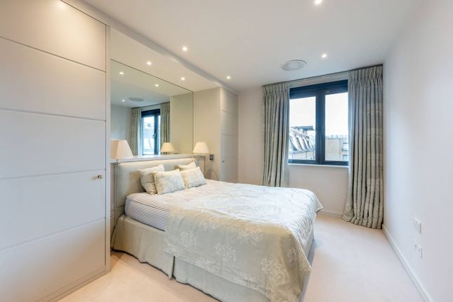 Flat for sale in Cromwell Road, South Kensington, London