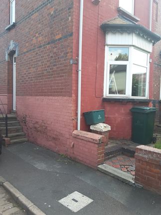 Thumbnail End terrace house to rent in Kings Road, Doncaster