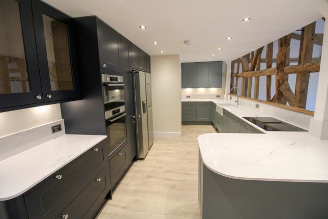 39, Harmondsworth Lane, West Drayton photo 4